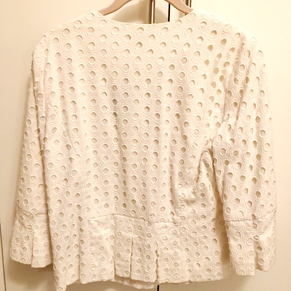 Kenneth Cole white blazer for Soring/Summer - Picture 2 of 8